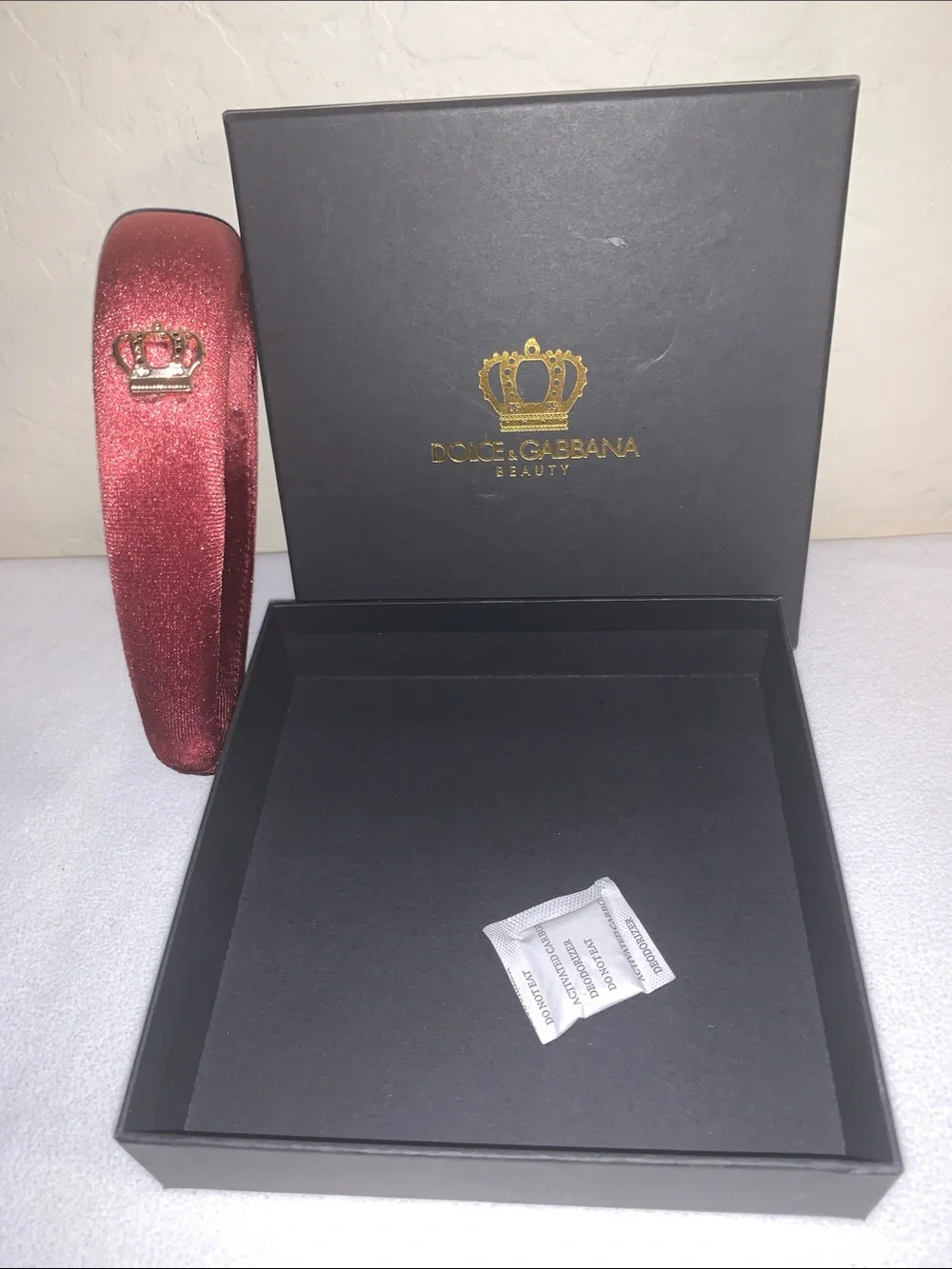 DOLCE & GABBANA BRAND NEW IN BOX LIMITED EDITION ROSE PLUSH VELVET HEADBAND